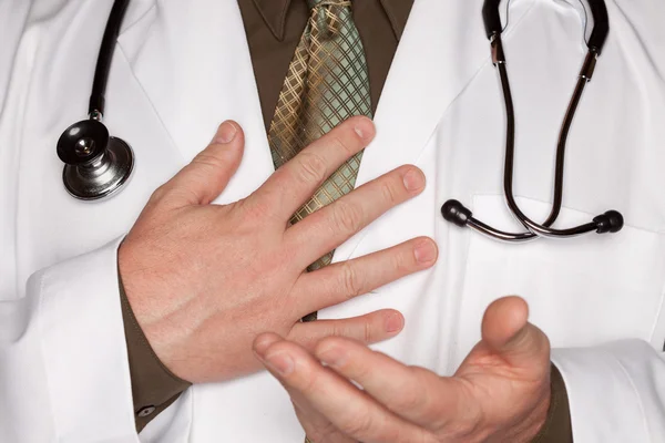 Médico fazendo mão Gesto — Fotografia de Stock