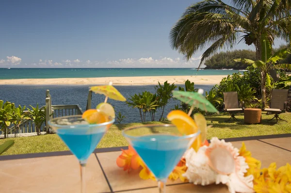 Tropical Drinks on the Lanai. — Stock Photo, Image