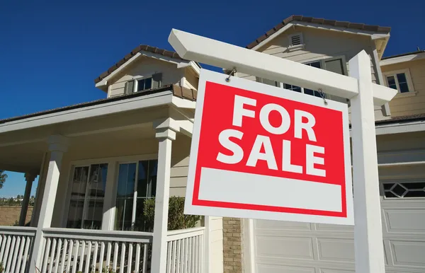Home For Sale Sign and New Home — Stock Photo, Image