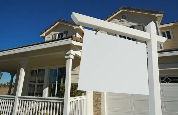 Blank Real Estate Sign and New Home — Stock Photo, Image
