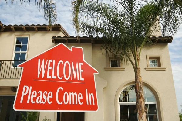 Vítejte, přijďte ve znamení a v domě — Stock fotografie