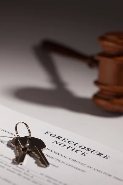Foreclosure Notice, Gavel and House Keys — Stock Photo, Image