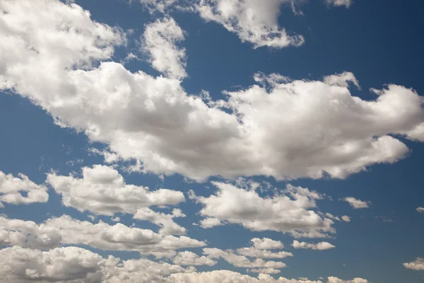 Hermoso cielo y nubes —  Fotos de Stock