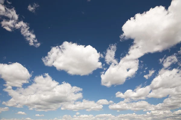 Bellissimo cielo e nuvole — Foto Stock