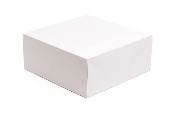 Leere weiße Box isoliert auf weiß — Stockfoto