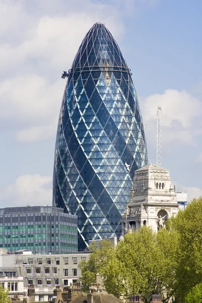 Ο ουρανοξύστης αγγουράκι τουρσί στο Λονδίνο — Φωτογραφία Αρχείου