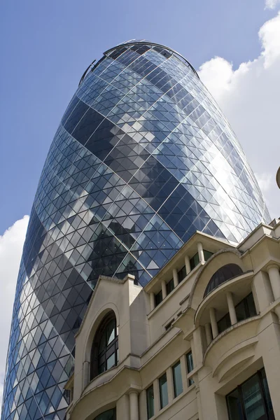 De augurk wolkenkrabber in Londen — Stockfoto