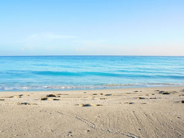 La sabbia e il mare — Foto Stock