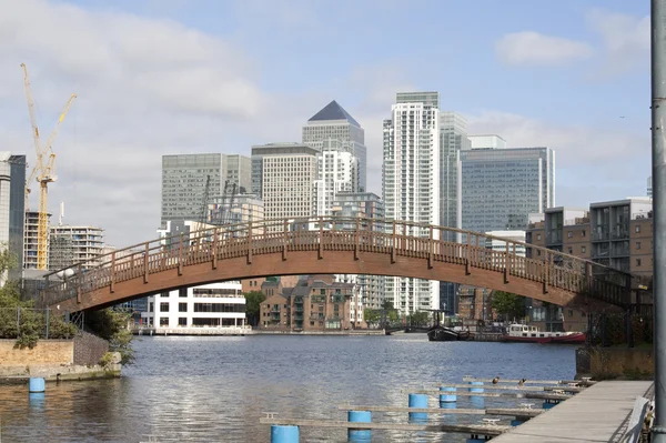 Canary Wharf and the Dosclands canals — Stock Photo, Image