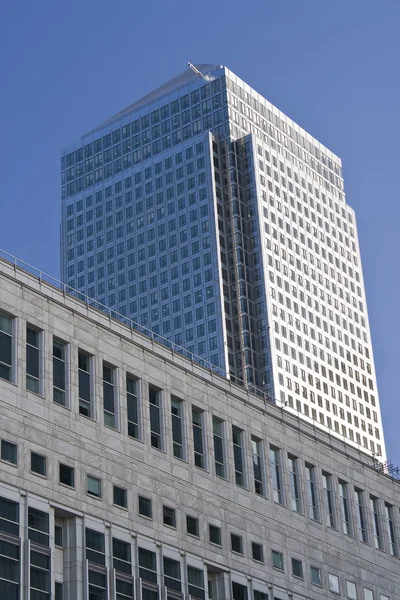 Kanarienvogel-Wolkenkratzer in London — Stockfoto