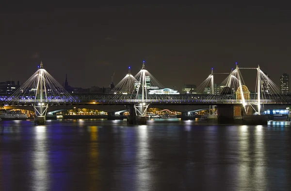 The Jubilee Bridge in London at night — Stock Photo, Image