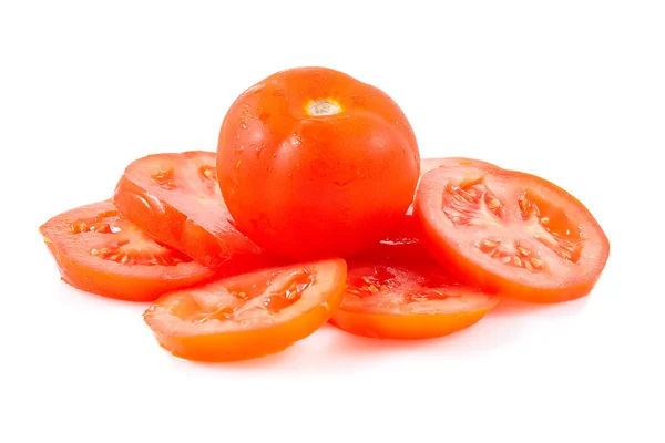 Fatias de tomate e tomate vermelho — Fotografia de Stock