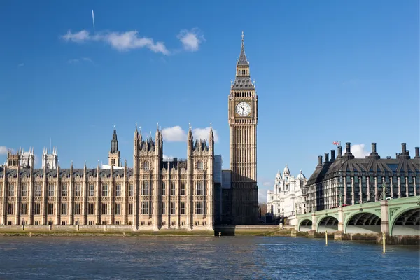 El Big Ben, las Casas del Parlamento — Foto de Stock