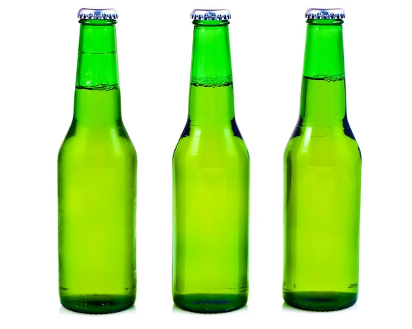 Τρεις Πράσινη beer φιάλες — Φωτογραφία Αρχείου