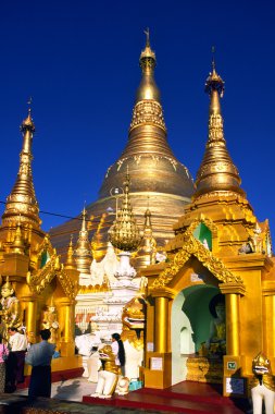 shwedagon Selami, yangoon, myanmar.