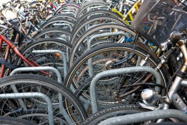 Bisiklet park yeri, amsterdam