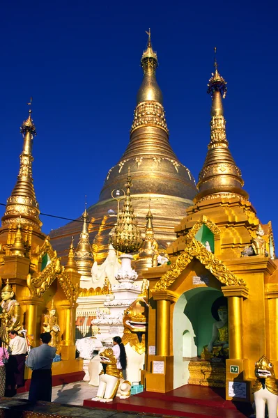 Shwedagon Paya, Yangoon, Myanmar. — Stockfoto
