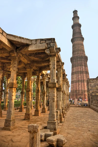 Qutb minar, new delhi, Indie. — Zdjęcie stockowe