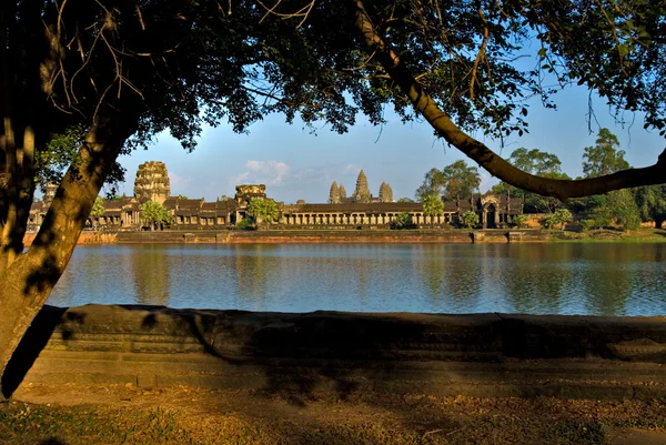 Angkor Wat napnyugtakor, Kambodzsa. — Stock Fotó