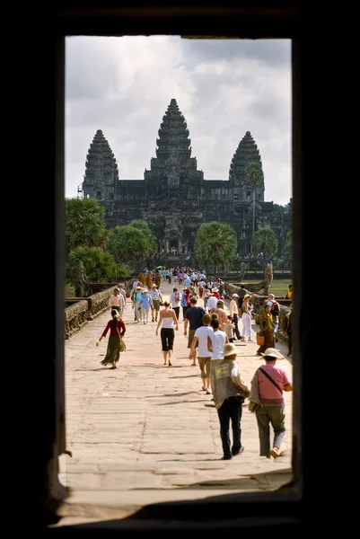 Haupteingang von angkor wat, Kambodscha. — Stockfoto