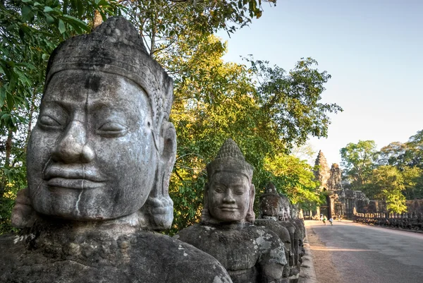 Główne wejście z angkor thom, Kambodża — Zdjęcie stockowe