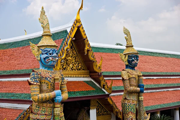 Wat phra kaeo tempel, bangkok, thailand. — Stockfoto