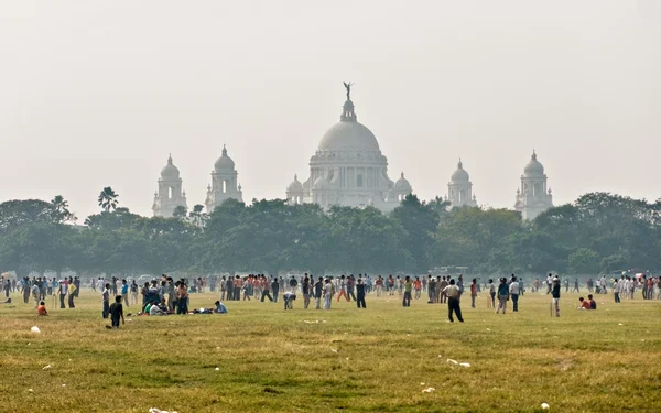 Sonntag in der Nähe des Victoria-Denkmals, Kolkata. — Stockfoto