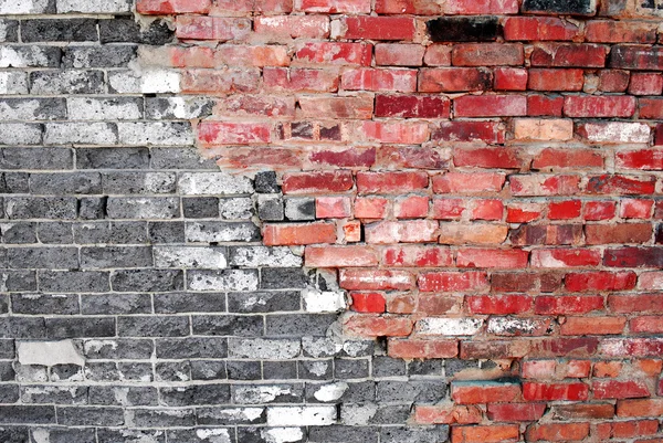 오래 된 벽돌 벽의 잔해 — 스톡 사진
