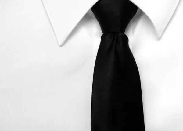 Šaty košile černá kravata — Stock fotografie