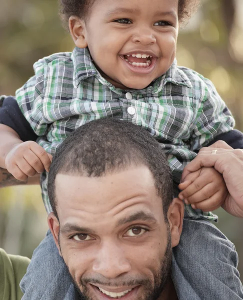 Father and son smiling — Stock Photo, Image