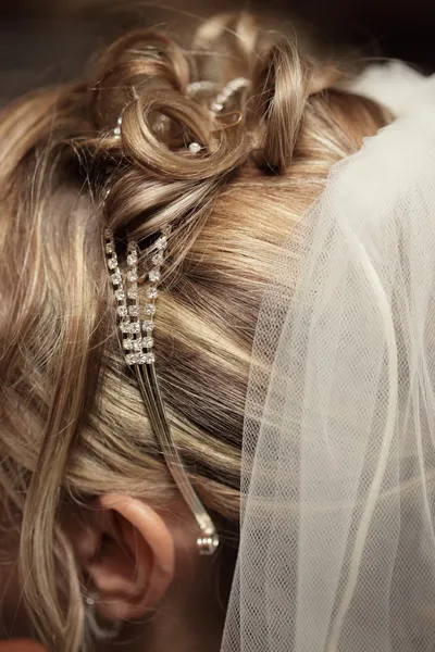 Peinado para una boda —  Fotos de Stock