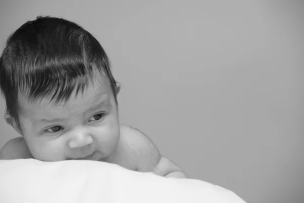 Cabeza de un bebé — Foto de Stock