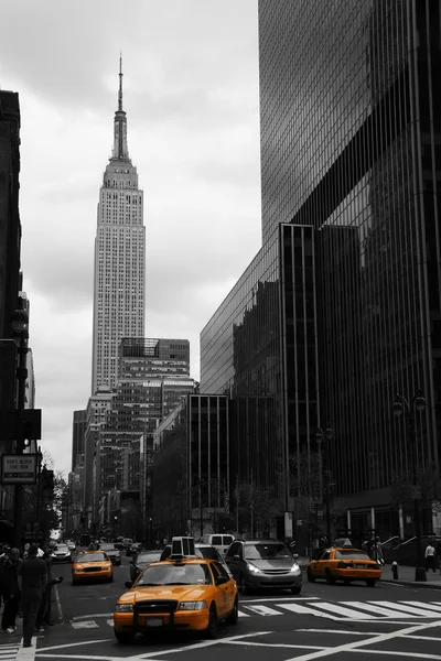 35th street i gult, new york — Stockfoto