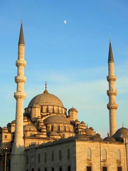 De nieuwe moskee in istanbul — Stockfoto