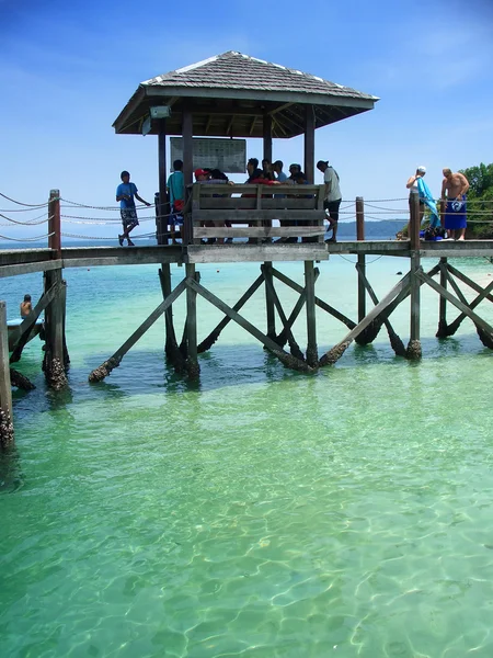 Pier, islands near Kota Kinabalu — Stock Photo, Image