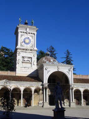 Saat Kulesi, udine