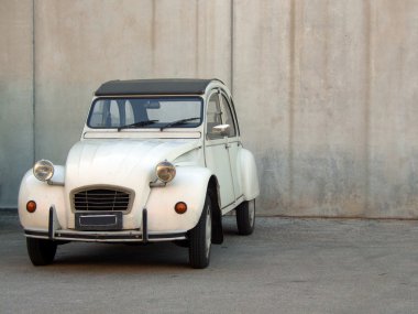 bej citroen 2cv