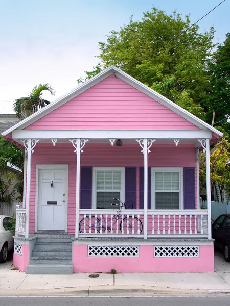 Casa rosa —  Fotos de Stock