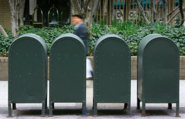 Yeşil letterboxes