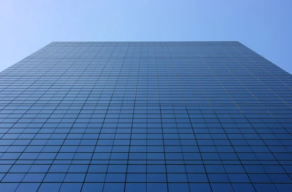 Perspectiva de fachada de vidro — Fotografia de Stock