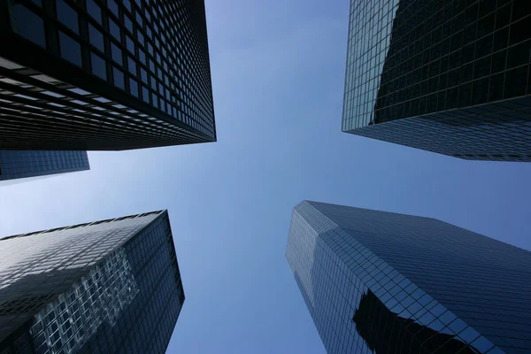 Cam gökdelenrascacielos de cristal — Stok fotoğraf