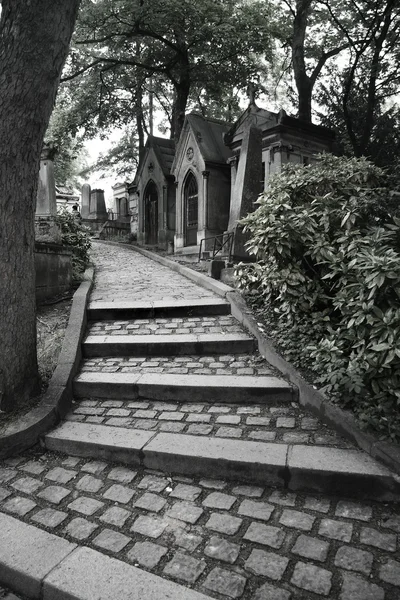 Mezarlık adımları — Stok fotoğraf