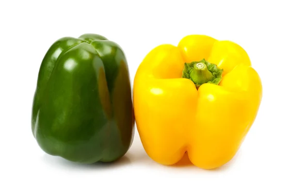 Νωπές κίτρινες και πράσινες πιπεριές — Φωτογραφία Αρχείου