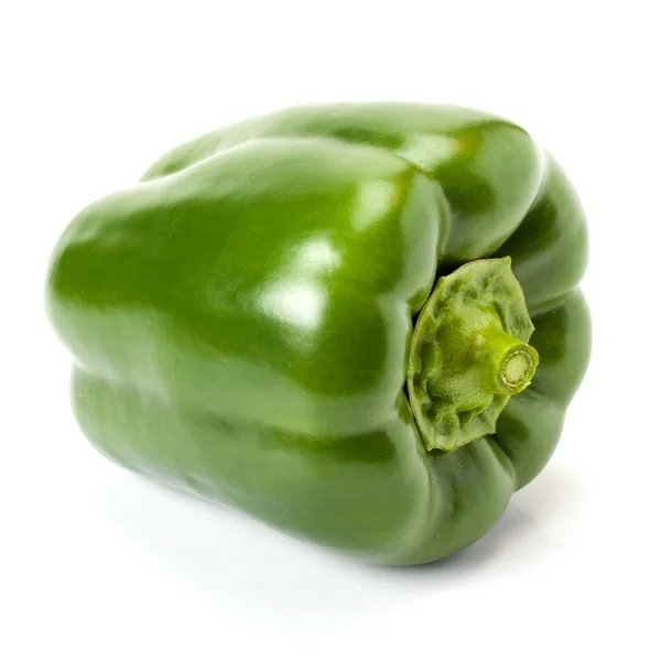 Grön paprika isolerad på vitt — Stockfoto
