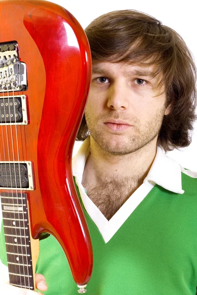 Homme avec guitare rouge — Photo