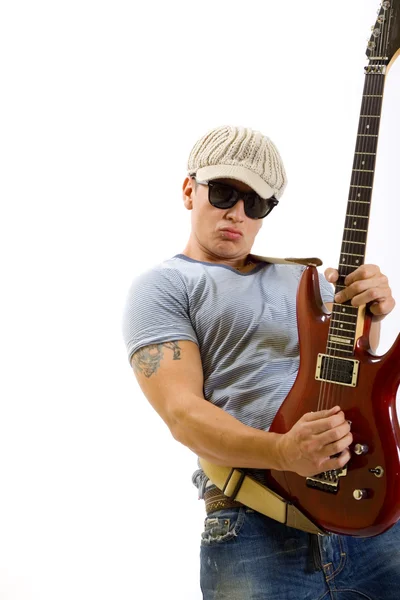 Guy suonare la chitarra elettrica — Foto Stock
