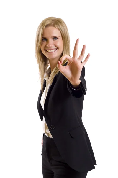 Giovane donna d'affari che indica segno ok — Foto Stock