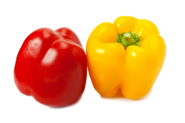 Желтый и красный перец — стоковое фото