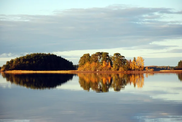 Jezero na podzim — Stock fotografie