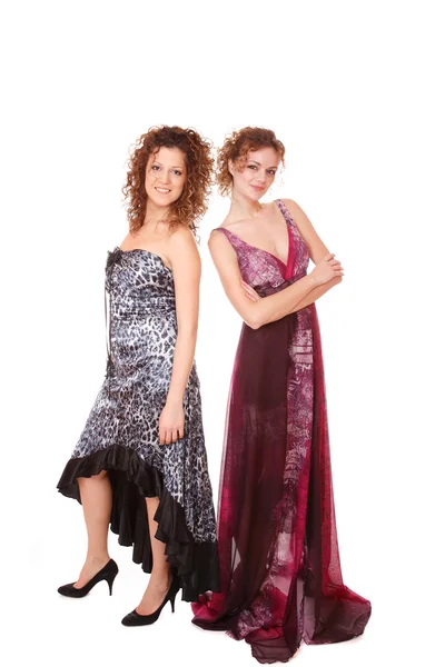 Две девушки в стильной одежде — стоковое фото